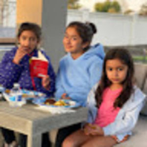 Meet your Posher, Minal